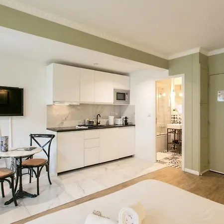 Apartment Charming Near Tour Eiffel Invalides Beaugrenelle