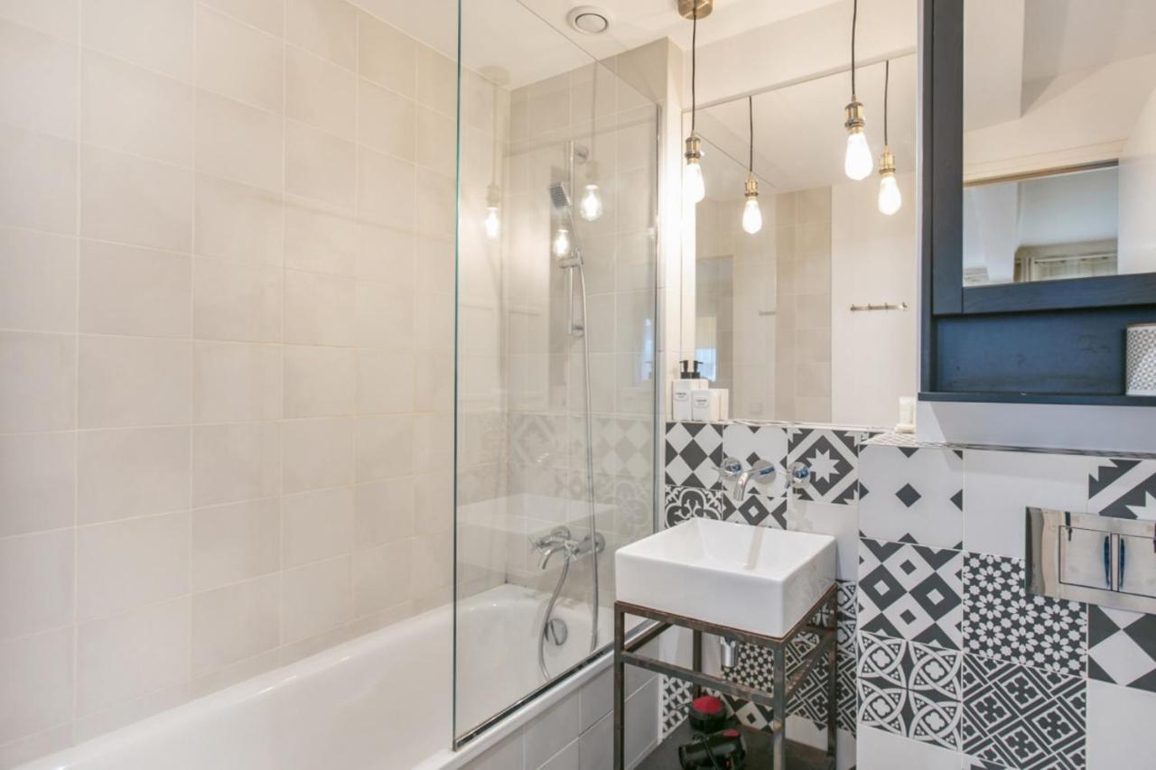 Appartamento Charming Near Tour Eiffel, Invalides, Beaugrenelle - Welkeys *