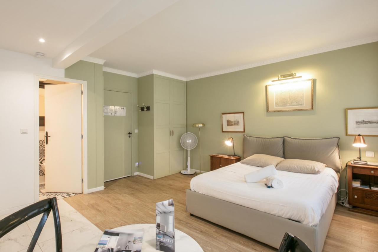 Charming Near Tour Eiffel, Invalides, Beaugrenelle - Welkeys Appartamento