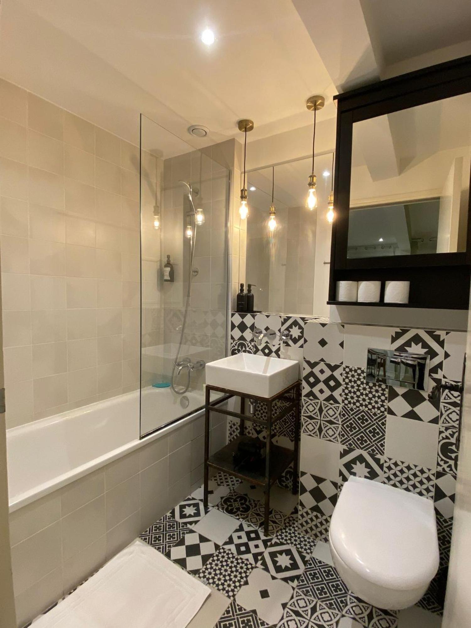 Charming Near Tour Eiffel, Invalides, Beaugrenelle - Welkeys Appartamento *
